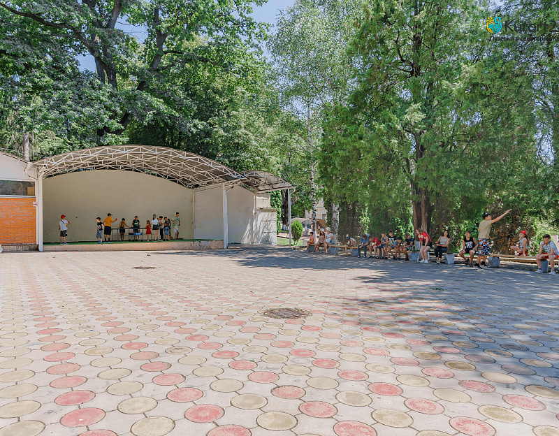 Санаторий «Смена», Кисловодск, летняя танц площадка