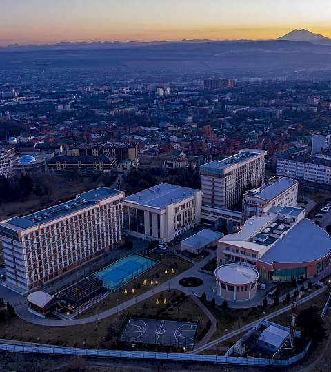  Санаторий «Русь» г. Ессентуки. Территория