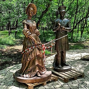 В Пятигорске появились памятники персонажам романа «Герой нашего времени»