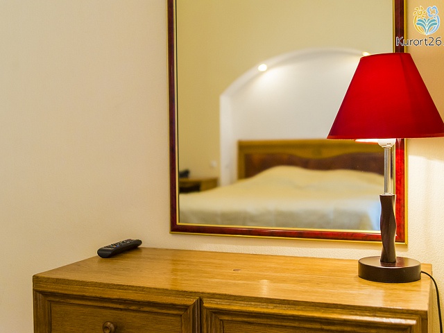 Санаторий «им. Г. К. Орджоникидзе», Кисловодск. 2-местный номер «Люкс»