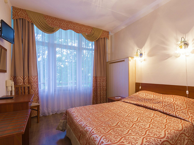 Санаторий «им. Анджиевского», Ессентуки. 2-местный 2-комнатный номер, корпус 1