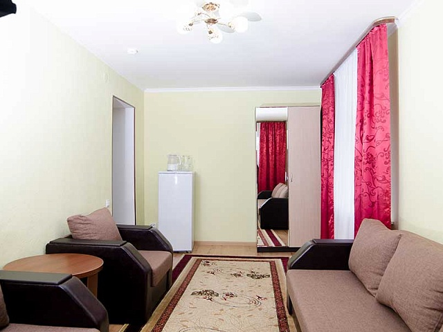 Санаторий «Долина Нарзанов», Железноводск. 2-местный 2-комнатный номер «Люкс»