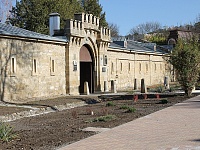 В Кисловодске отремонтировали сквер музея «Крепость» 