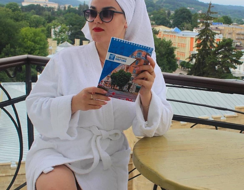 Санаторий «Нарзан» г. Кисловодск. Номер «Люкс», корпус №1 «Центральный»