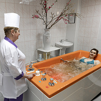  Кисловодский Центральный Военный санаторий, подводный гидромассаж в сочетании с аэрохромотерапией