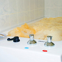 Санаторий «Нива» Ессентуки, ванное отделение, пенно-солодковая ванна Санаторий «Нива» Ессентуки, ванное отделение, пенно-солодковая ванна