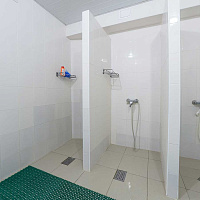 Санаторий «Металлург» Ессентуки, душ в бассейне Санаторий «Металлург» Ессентуки, душ в бассейне